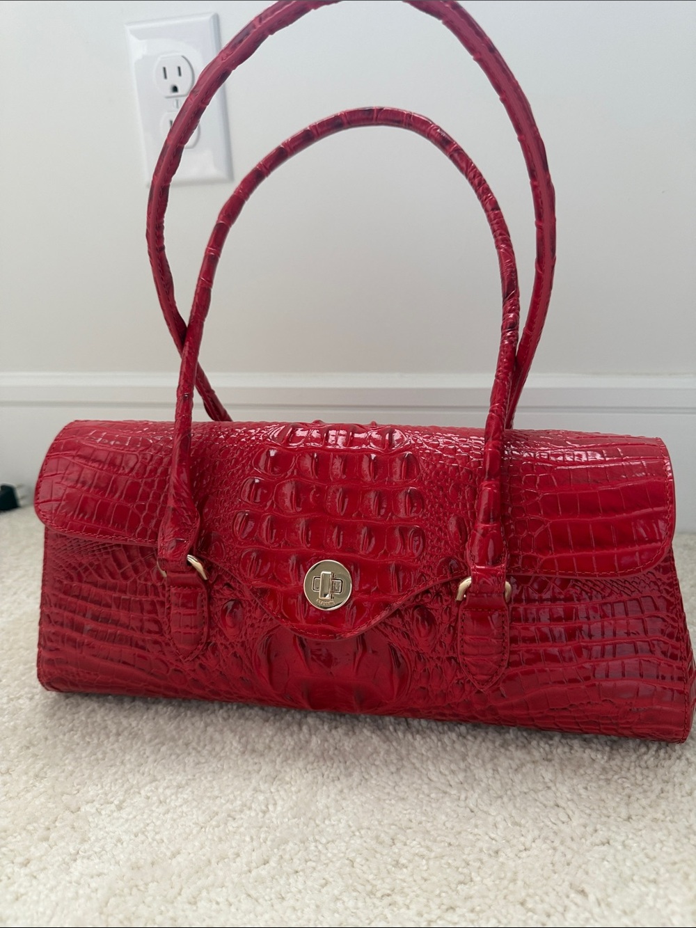 ❗️Price is firm❗️Brahmin Red Croc-Embossed Shoulder Bag - Picture 2 of 10
